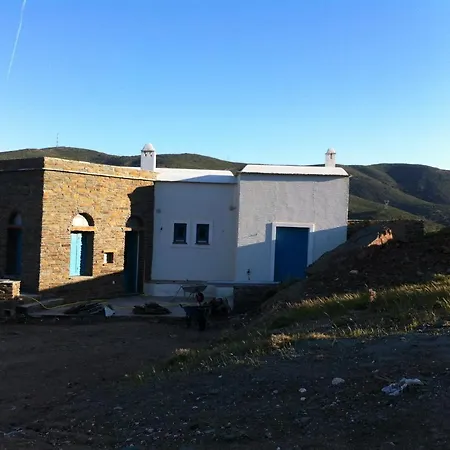 Sunsetview Andros Μπατσί